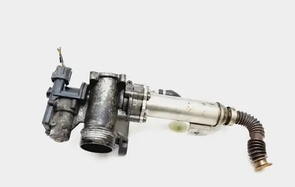 Volvo XC70 EGR valve cooler 880182B