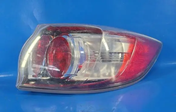 Mazda 3 II Boot/trunk interior light BBN751150