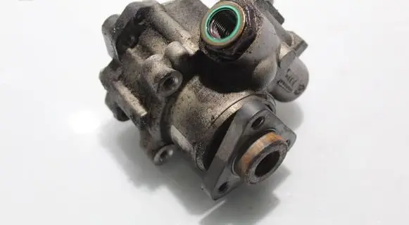 Jaguar XJ X351 Power steering pump 8W833A674AB