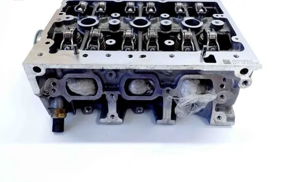 Skoda Scala Engine head 05C103063B 05E906060A