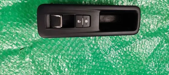 Lexus RX 450H Central locking switch button 192966