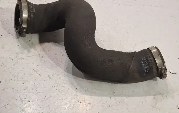 Audi Q5 SQ5 Intercooler hose/pipe 8R0145737J
