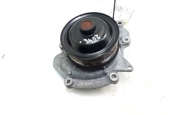 Mercedes-Benz E W212 Water pump A6422010710