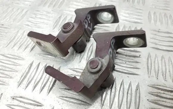 Skoda Superb B6 (3T) Front door hinge set 5N0831402