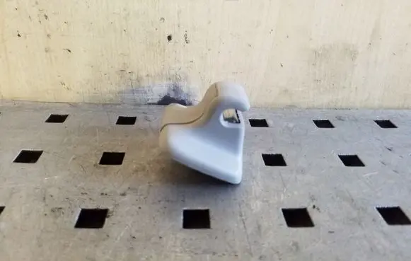 Volkswagen PASSAT CC Sun visor clip/hook/bracket 