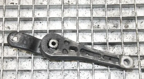 Volkswagen Scirocco Gearbox mounting bracket