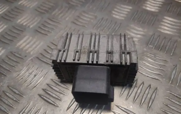 Glow plug pre-heat relay