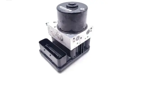 BMW 1 E82 E88 ABS Pump 6789300