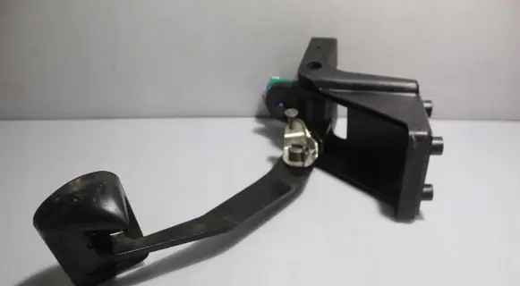 Clutch pedal