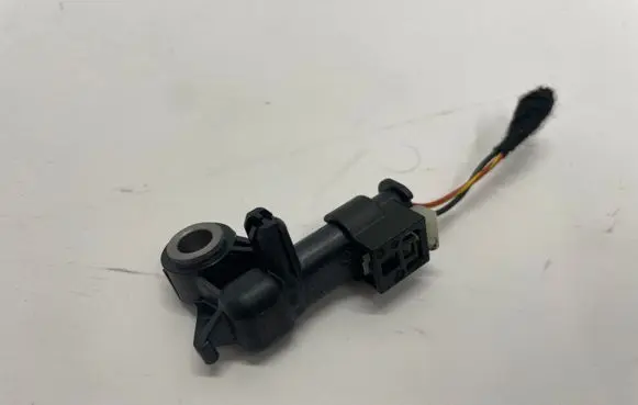 Mercedes-Benz GLA H247 Airbag deployment crash/impact sensor A1679050700
