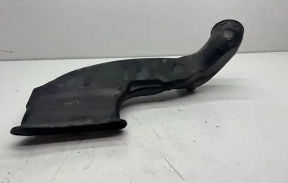 Opel Astra H Air intake duct part 55351756 551020308