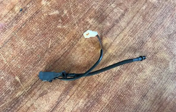 Volkswagen Touareg I Windshield washer spray nozzle 6E0955986B