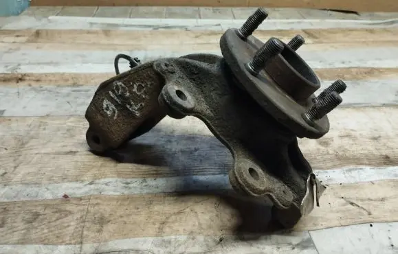 Ford C-MAX I Front wheel hub