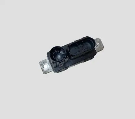 Volvo V40 Glow plug pre-heat relay 0281003154