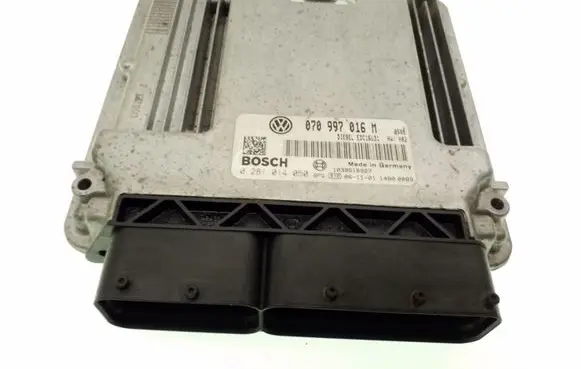 Volkswagen Transporter - Caravelle T5 Engine control unit/module 070997016M 0281014050