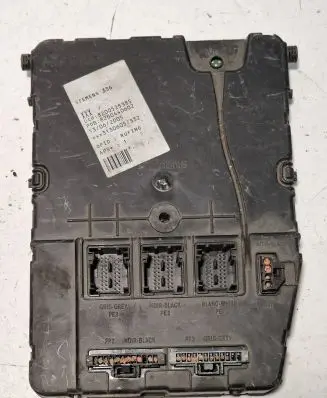 Renault Megane II Comfort/convenience module 8200440602 3130605 8200525385