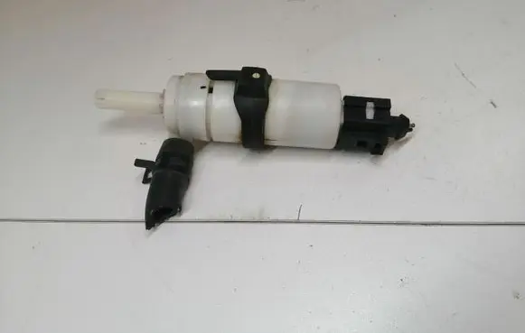KIA Ceed Windscreen/windshield washer pump 213553392