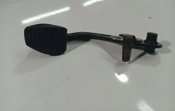 Peugeot 807 Brake pedal 20960A00