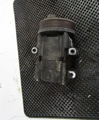 Ford Mondeo Mk III Air conditioning (A/C) compressor (pump) 