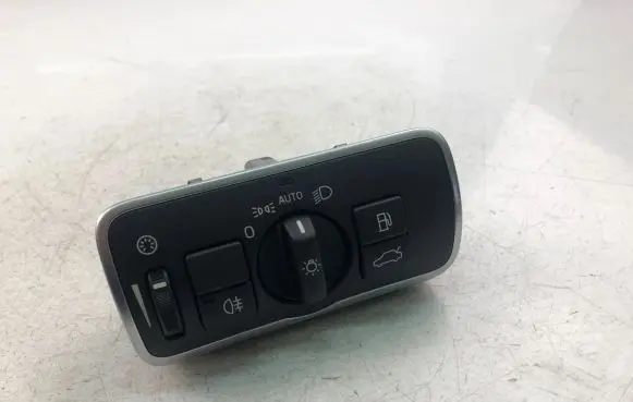 Volvo V60 Light switch 30739448