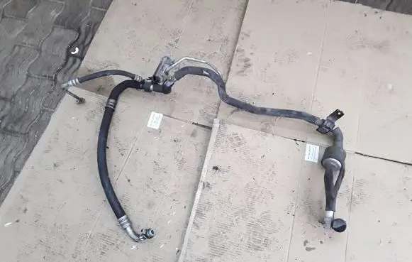 Hyundai Sonata Air conditioning (A/C) pipe/hose NOCODE