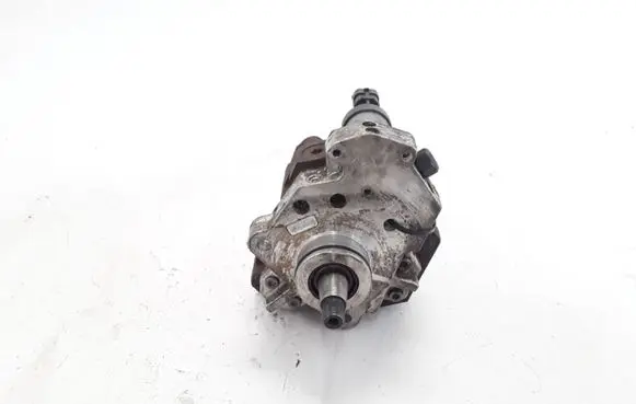 Renault Master II Fuel injection high pressure pump 8200457039