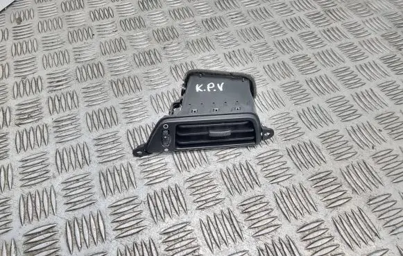 Ford Mondeo MK IV Dash center air vent grill 6M21U246W03 CZ9HA