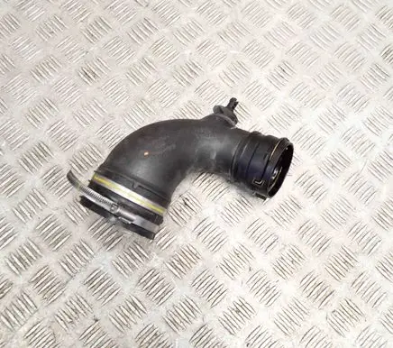 Maserati Ghibli Air intake duct part 70568491 670003846