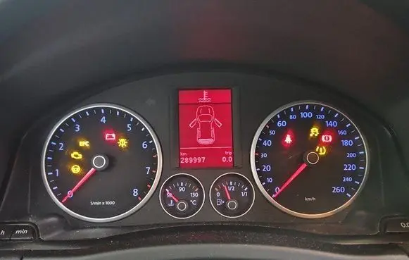 Volkswagen Tiguan Speedometer (instrument cluster) 5N0920870C IMPRK1469461