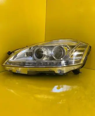 Mercedes-Benz S AMG W221 Headlight/headlamp A2218201339