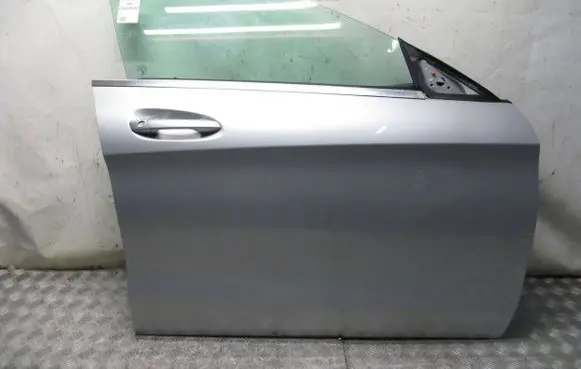 Mercedes-Benz CLA C117 X117 W117 Front door