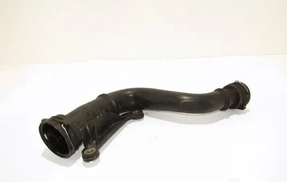Volkswagen PASSAT B6 Intercooler air channel guide 1K0145762S