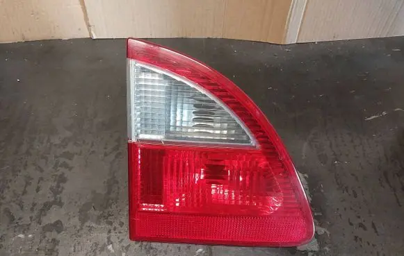 Ford Galaxy Tailgate rear/tail lights 7M5945093B
