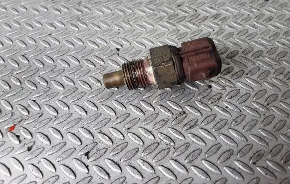Coolant temperature sensor