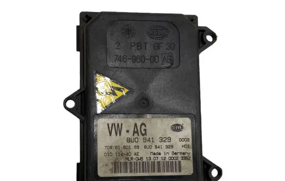 Volkswagen Touareg II Headlight ballast module Xenon 8U0941329 7086160199