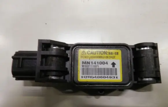 Mitsubishi Grandis Airbag deployment crash/impact sensor MN141004OE