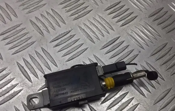 Renault Laguna II Sound amplifier 8200002590