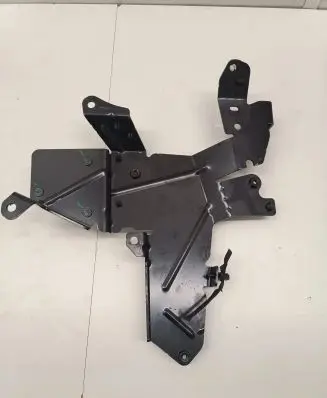 BMW iX Other engine bay part 987121504