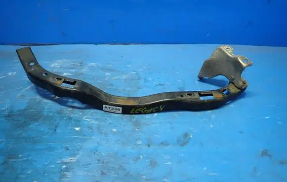 Subaru Legacy Headlight/headlamp mounting bracket