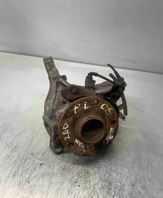 Volkswagen PASSAT B6 Front wheel hub spindle knuckle 3C0407257F