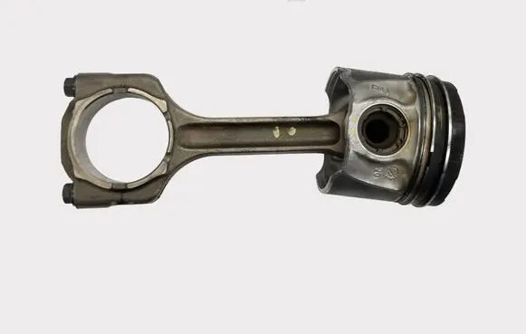 Alfa Romeo Giulia Piston with connecting rod 55277652 55277649 55257983