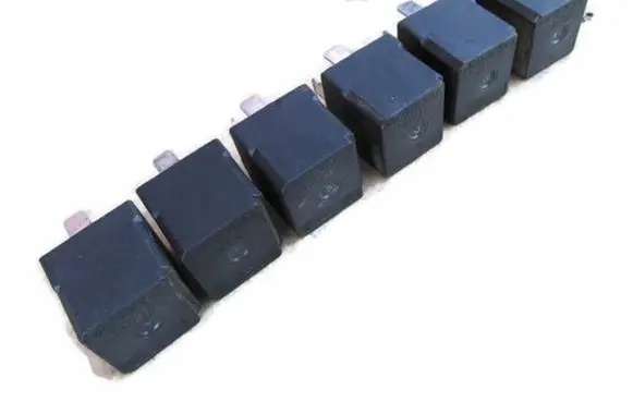 Jeep Cherokee III KJ Other relay