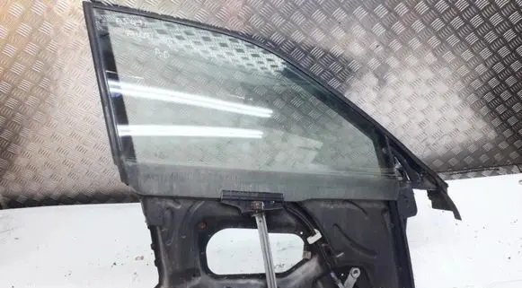 Audi A6 S6 C4 4A Front door window/glass frame 