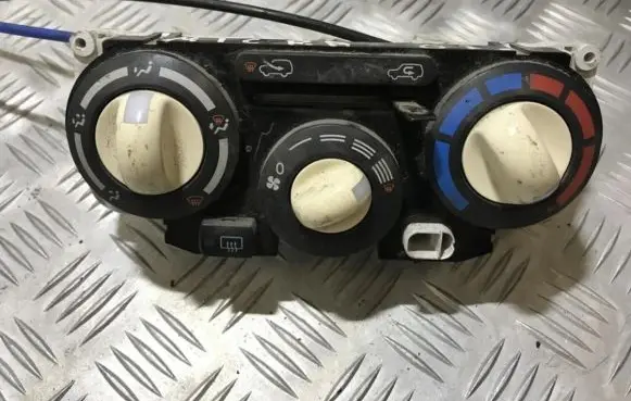 Nissan Micra Climate control unit 27520ax621 27520-ax621