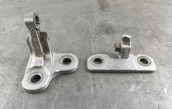 Jaguar F-Pace Rear door upper hinge T4A2512