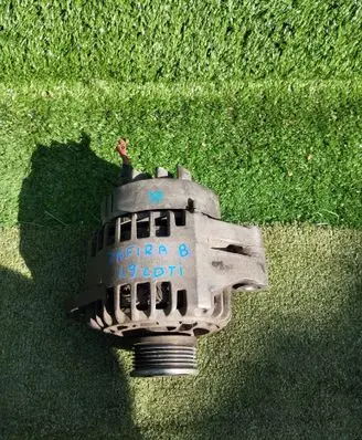 Opel Zafira B Generator/alternator
