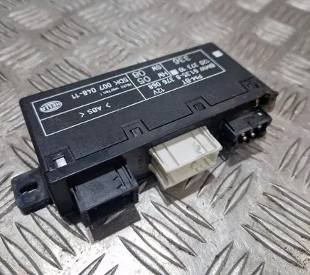 BMW 5 E39 Door control unit/module 61358376068 5DK00704811 12037310