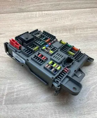 BMW X5 E70 Fuse module 518954020A 693168703 B010105300