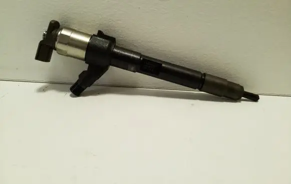 Mitsubishi Outlander Fuel injector 1465A323
