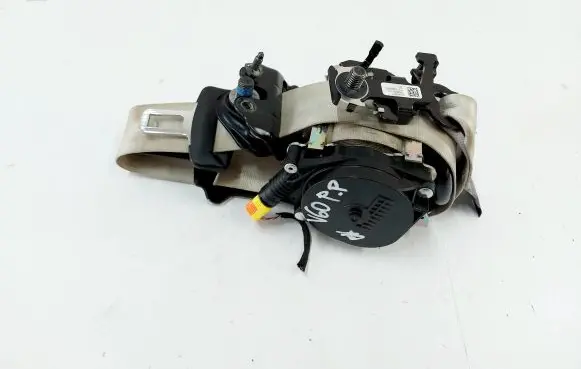 Volvo V60 Front seatbelt 32149113